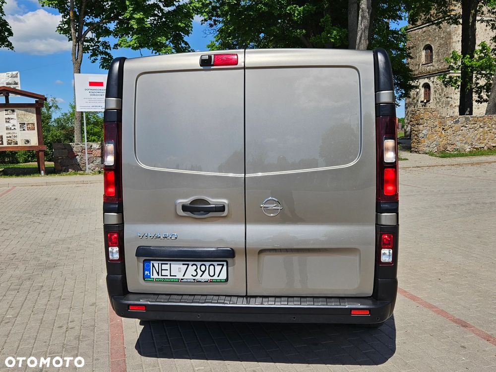 Opel Vivaro - 10