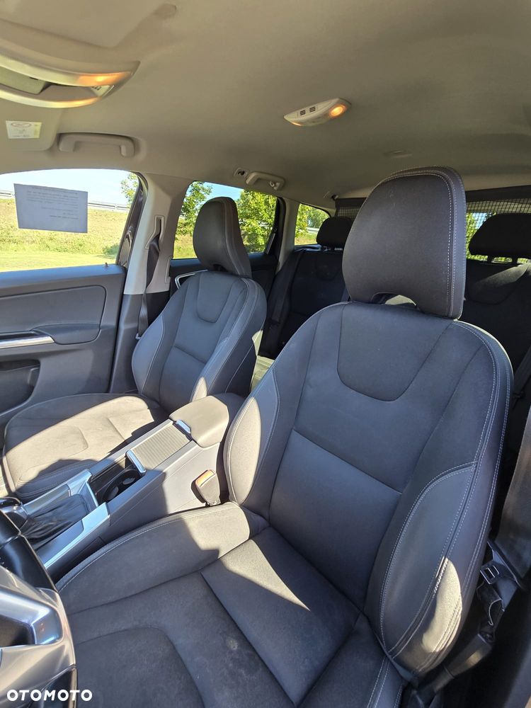 Volvo XC 60 - 6