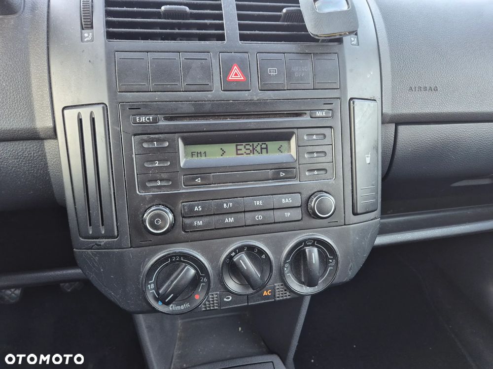 Volkswagen Polo - 11