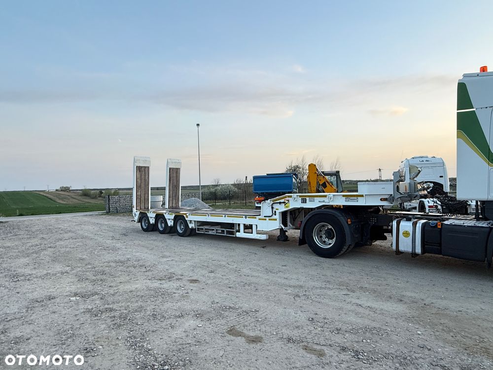 MAX Trailer Komodo - 8