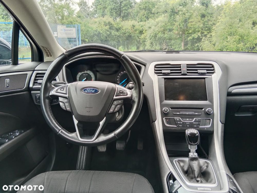 Ford Mondeo - 22