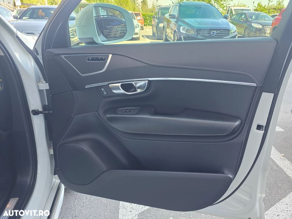 Volvo XC 90 B5 MHEV AWD 7 locuri Inscription - 30