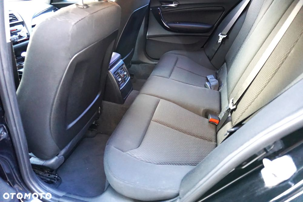 BMW Seria 1 116d EfficientDynamics - 15