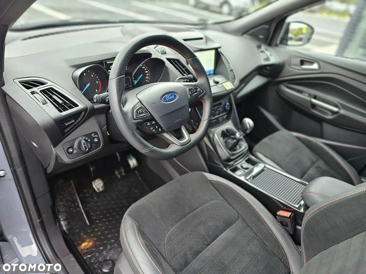 Ford Kuga 2.0 TDCi FWD ST-Line - 17