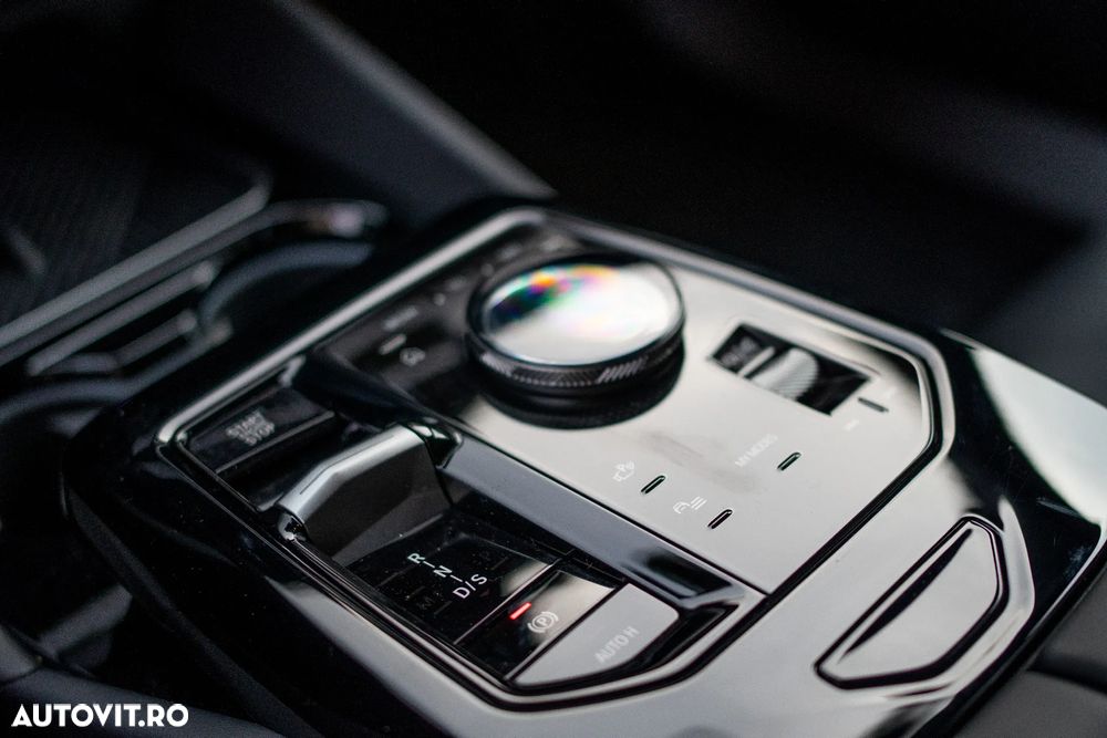 BMW Seria 5 520i Aut. - 24