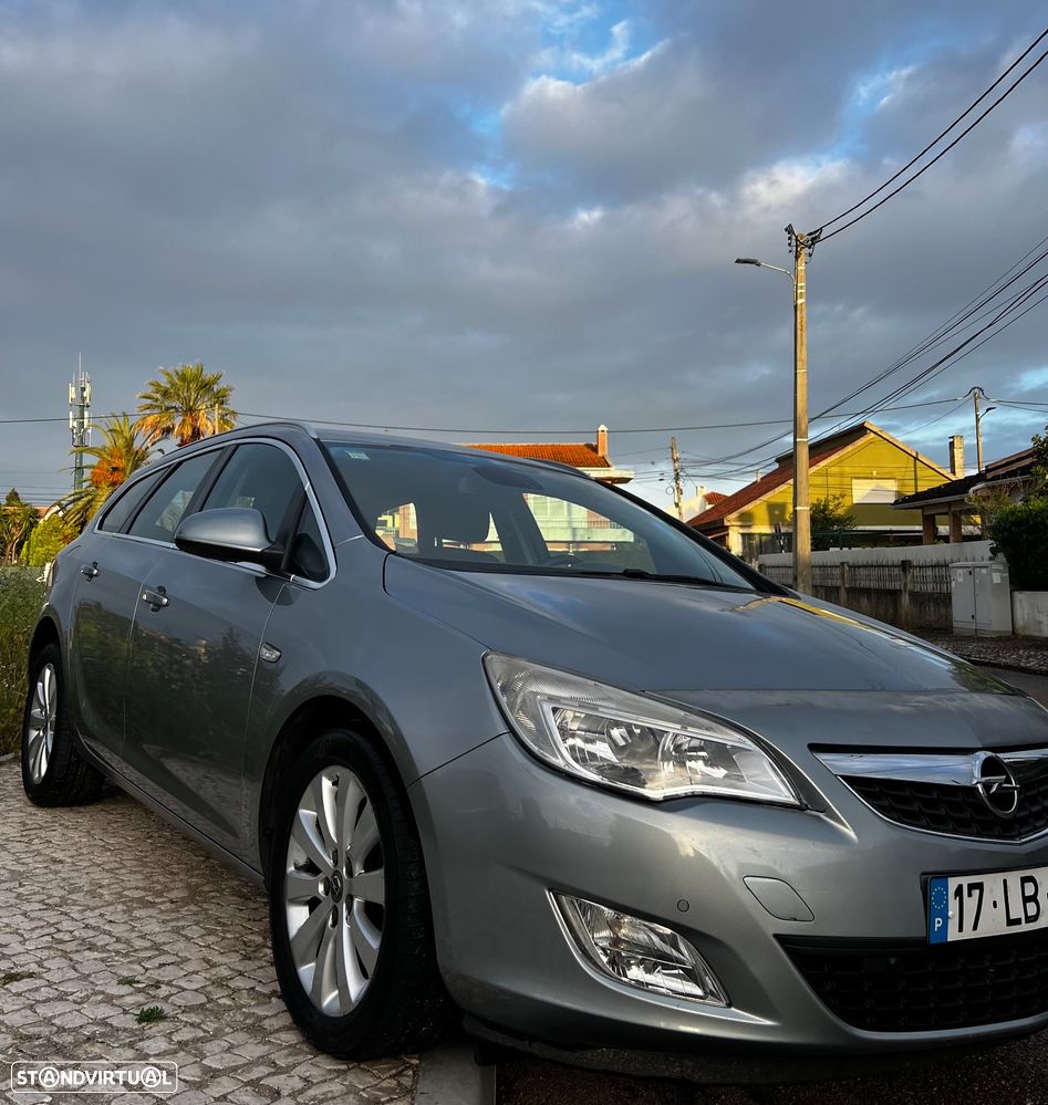 Opel Astra Sports Tourer 1.7 CDTi Cosmo - 2