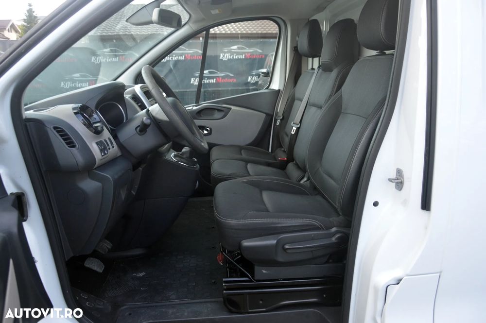 Renault Trafic - 16