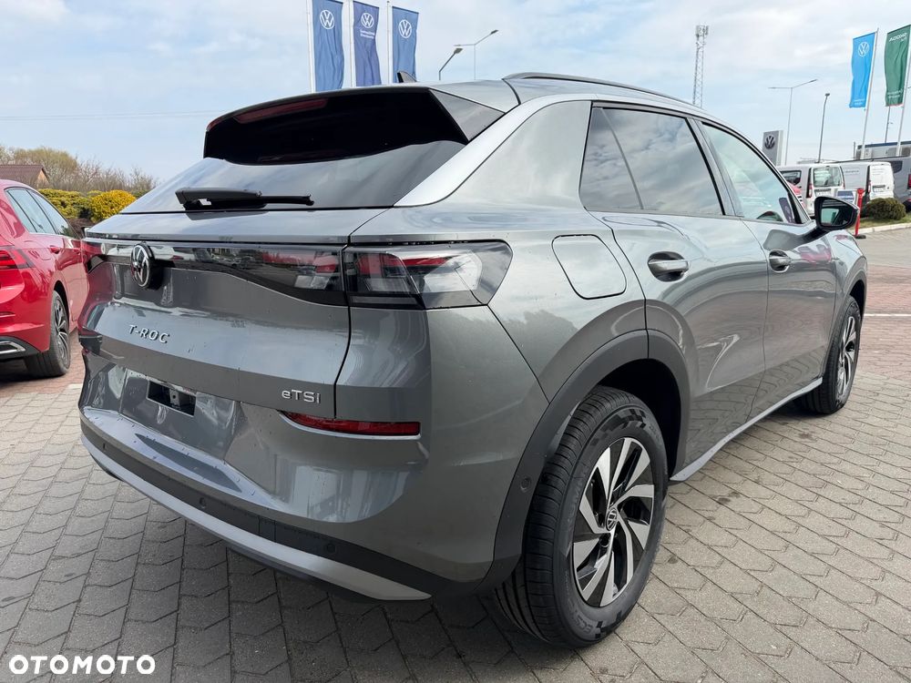 Volkswagen T-Roc 1.5 eTSI Life DSG - 5