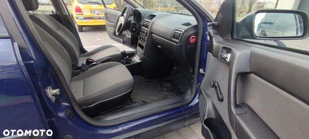 Opel Astra 1.4 - 24