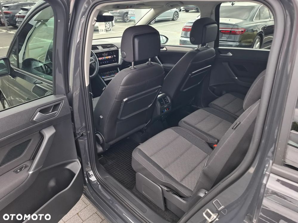 Volkswagen Touran 1.5 TSI EVO Comfortline Plus - 15