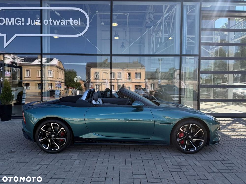 MG Cyberster 77kWh AWD Czarny Dach - 9