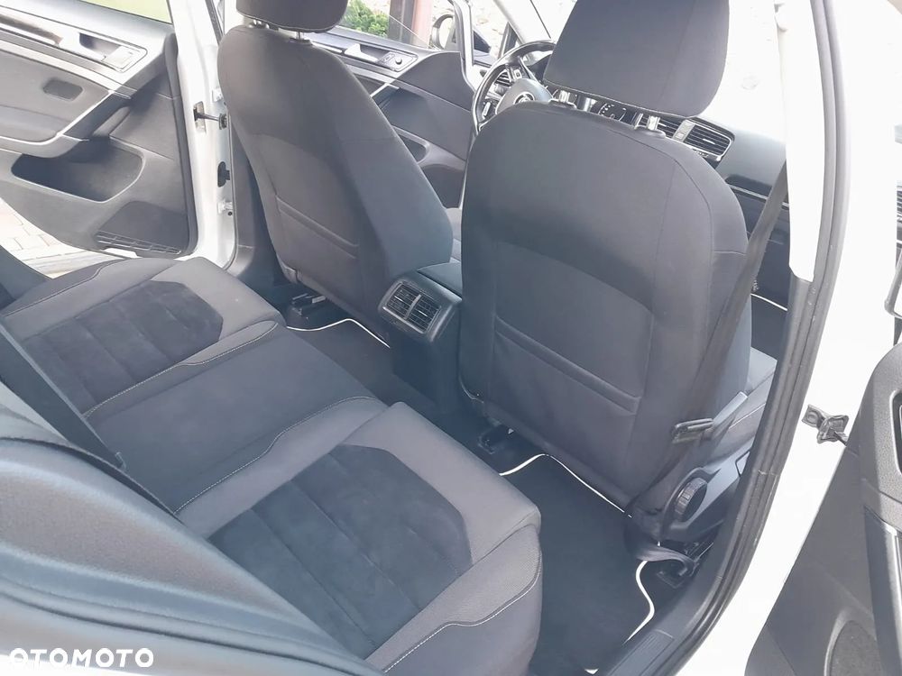 Volkswagen Golf - 13