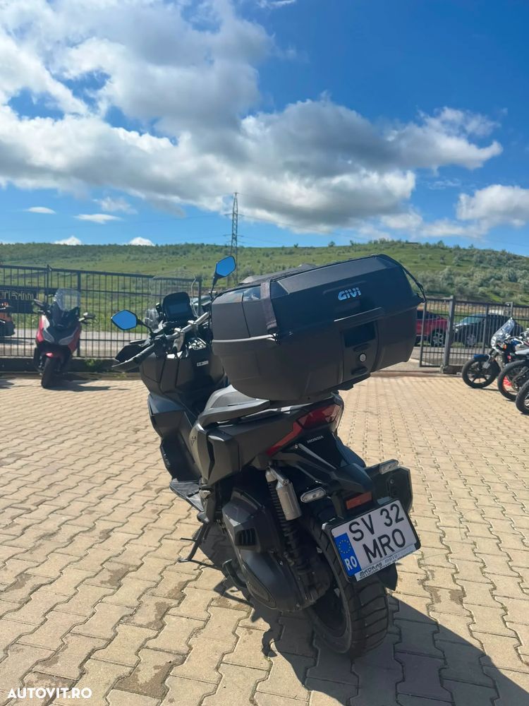 Honda ADV 350 - 4