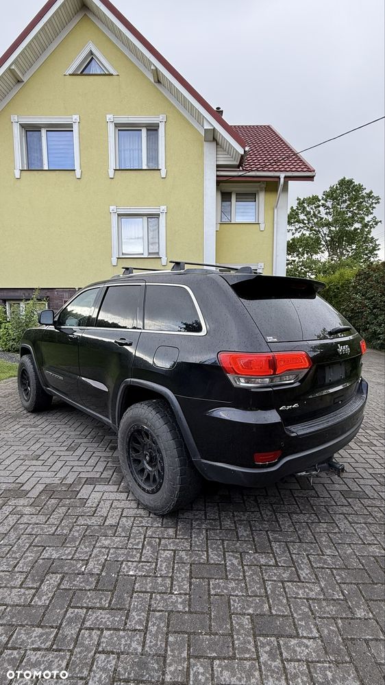 Jeep Cherokee - 4