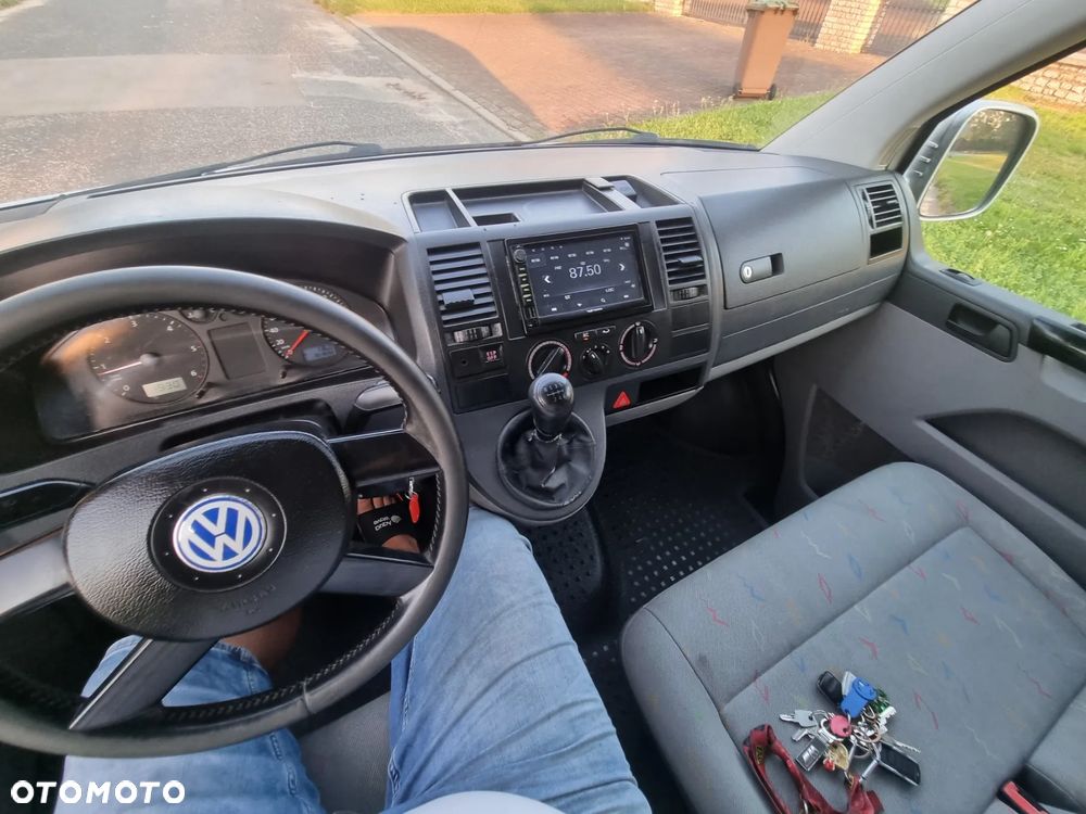 Volkswagen Transporter T5 - 11