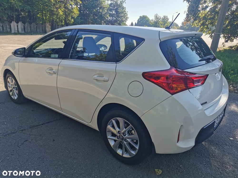 Toyota Auris 1.6 Dynamic - 5