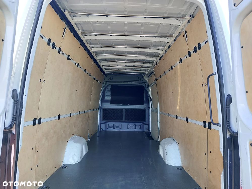 Mercedes-Benz Sprinter - 27