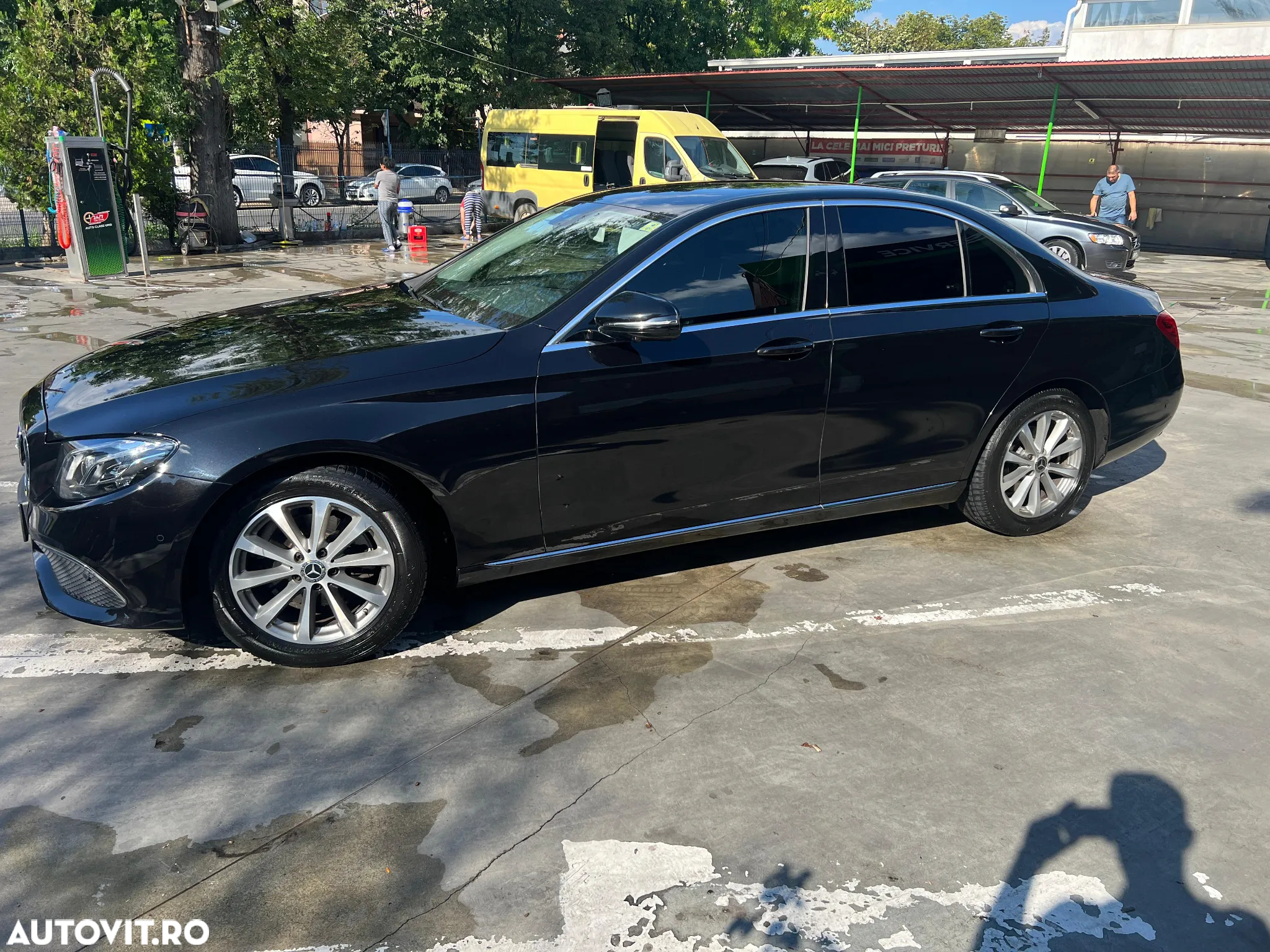 Mercedes-Benz E 200 d T 9G-TRONIC - 6