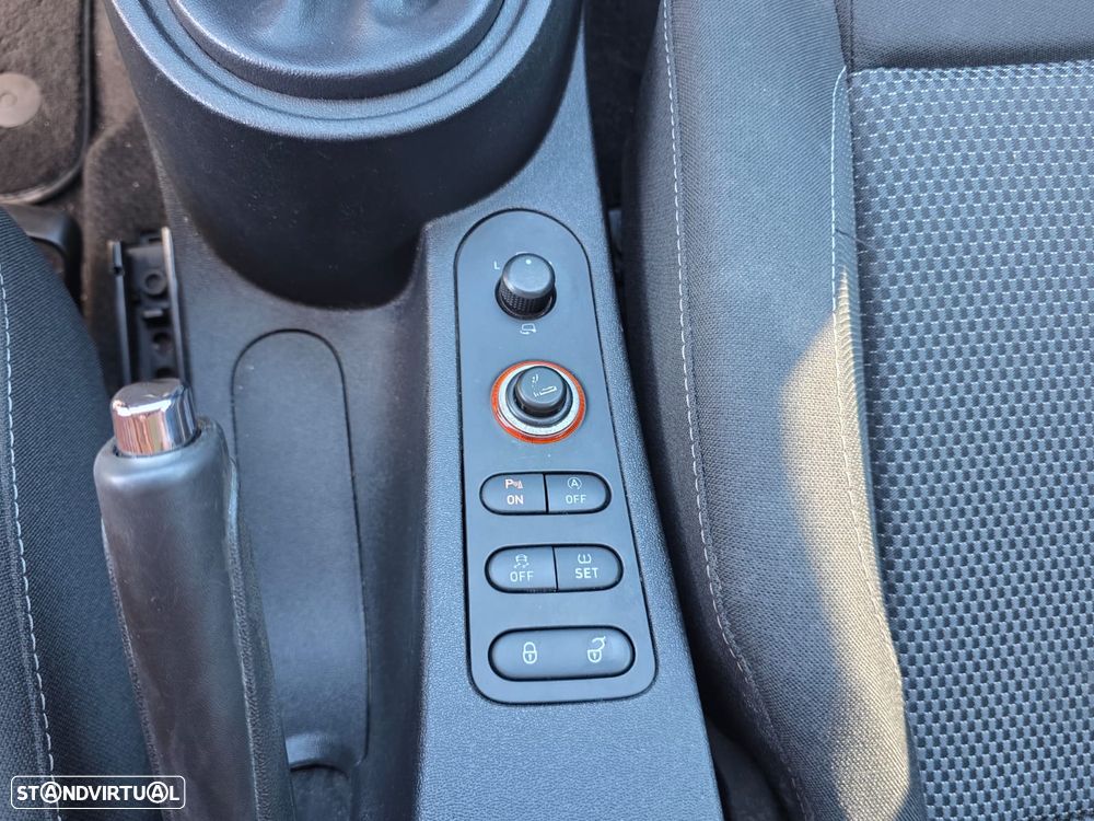 SEAT Leon 1.6 TDI Sport - 22