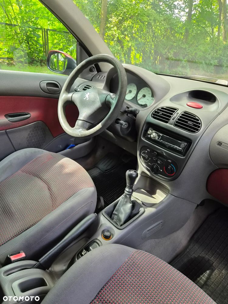 Peugeot 206 1.1 XR - 5