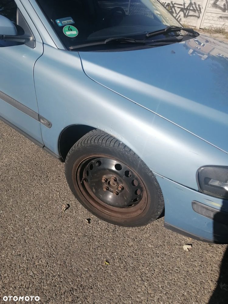 Volvo S60 2.4 - 13