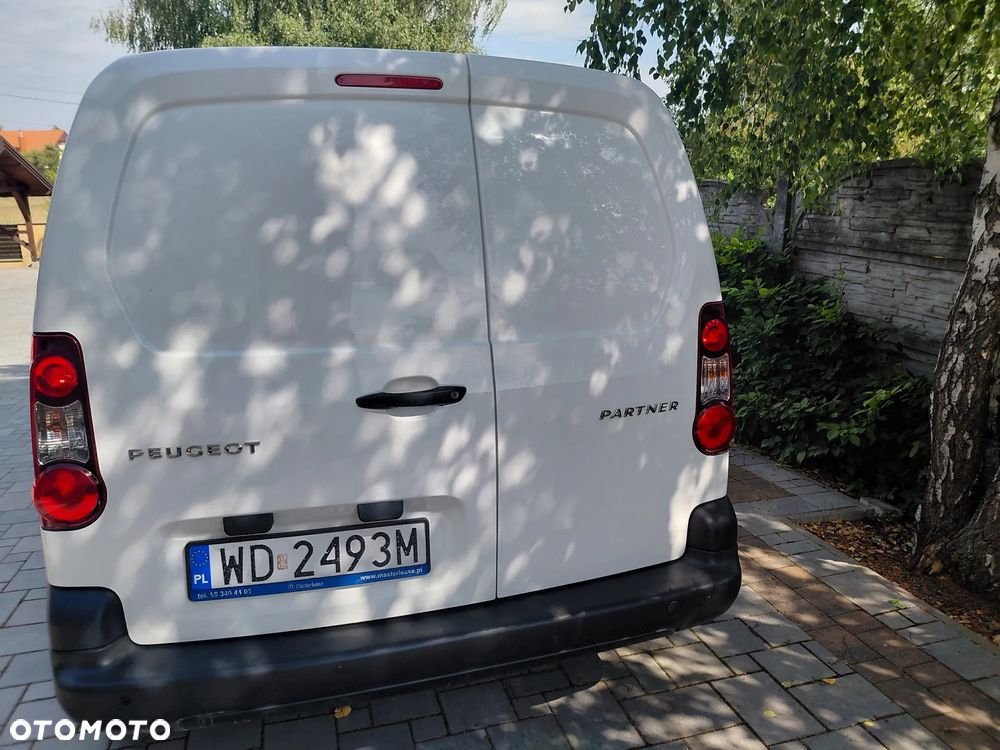 Peugeot Partner 1,6 HDI - 3 osoby - 11