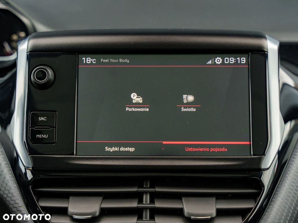 Peugeot 2008 BlueHDi 120 EAT6 Black Edition - 38