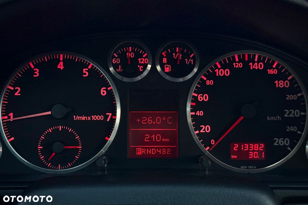 Audi A4 Limousine - 23