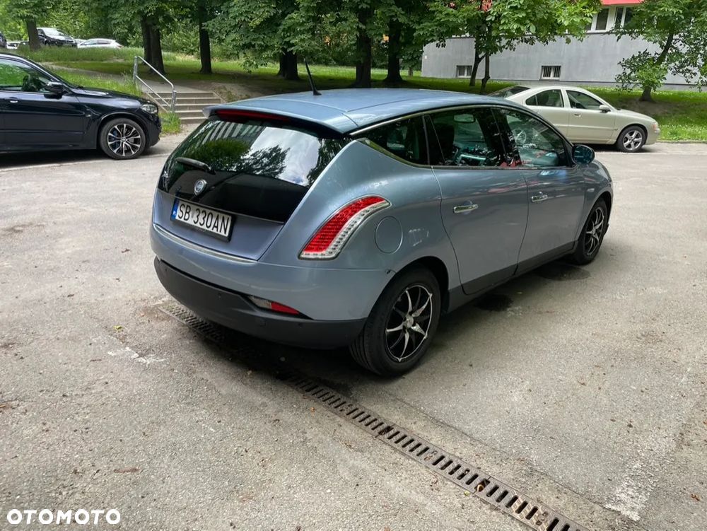 Lancia Delta 1.4 T-Jet Argento - 3
