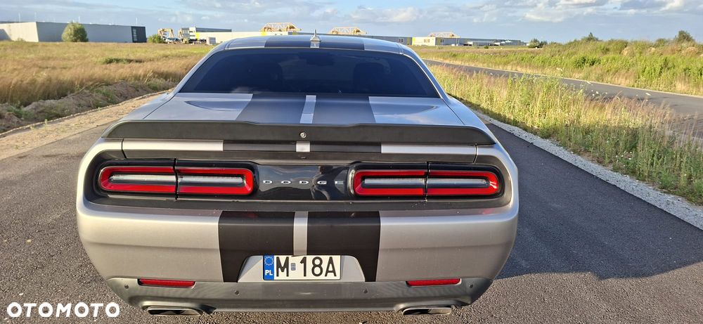 Dodge Challenger 5.7 R/T - 3