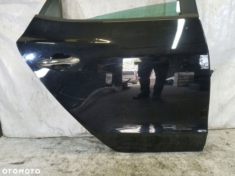 DRZWI TYŁ PRAWE HYUNDAI IX35 KOD PAE - 2
