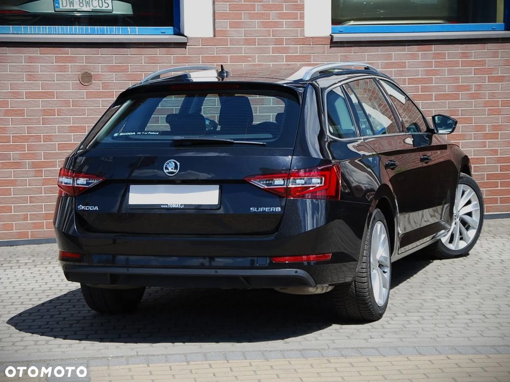 Skoda Superb 1.5 TSI Style DSG - 39