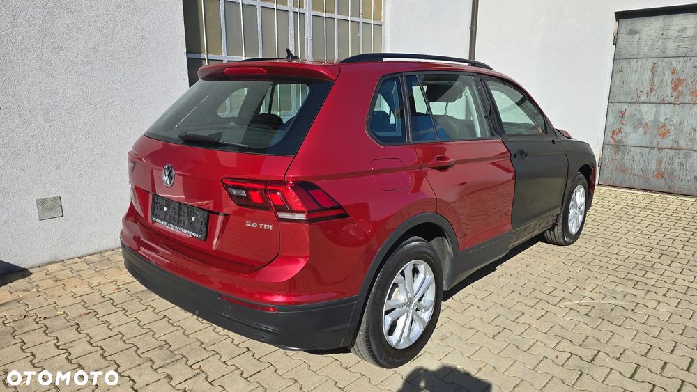 Volkswagen Tiguan - 2