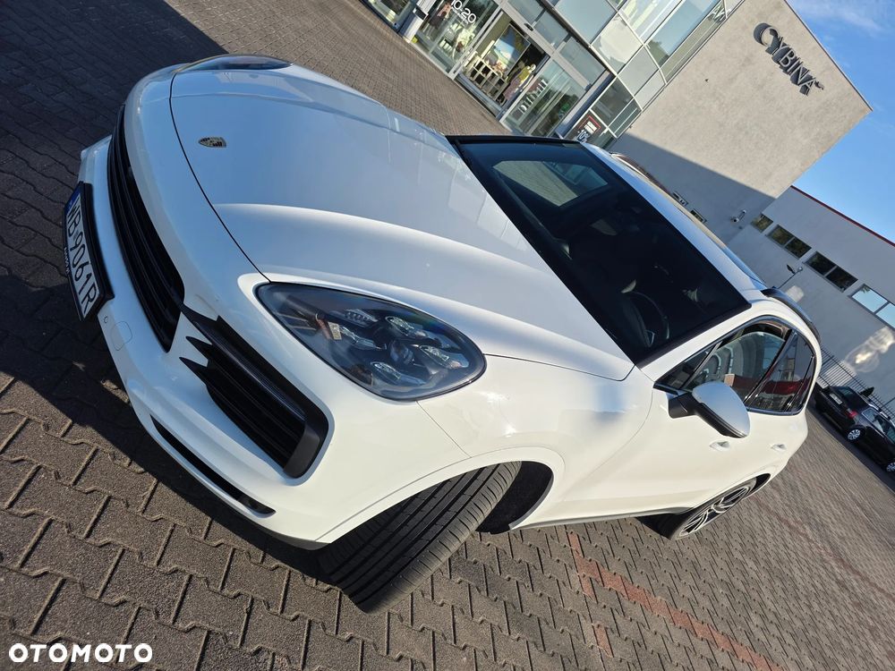 Porsche Cayenne S - 1