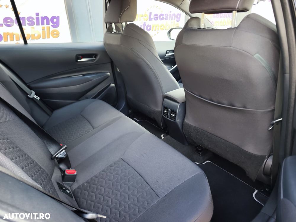 Toyota Corolla 1.8 HSD Business - 17