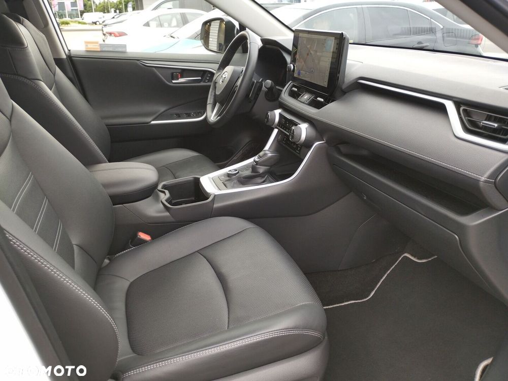 Toyota RAV4 - 26