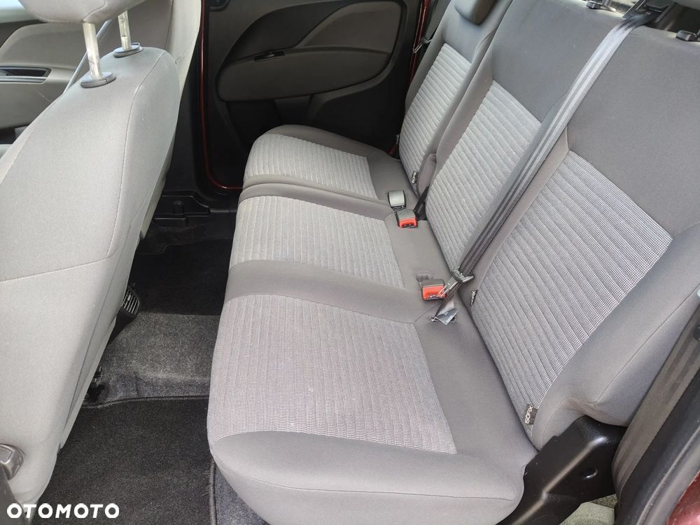 Fiat Doblo 1.4 T-Jet 16V Emotion - 12