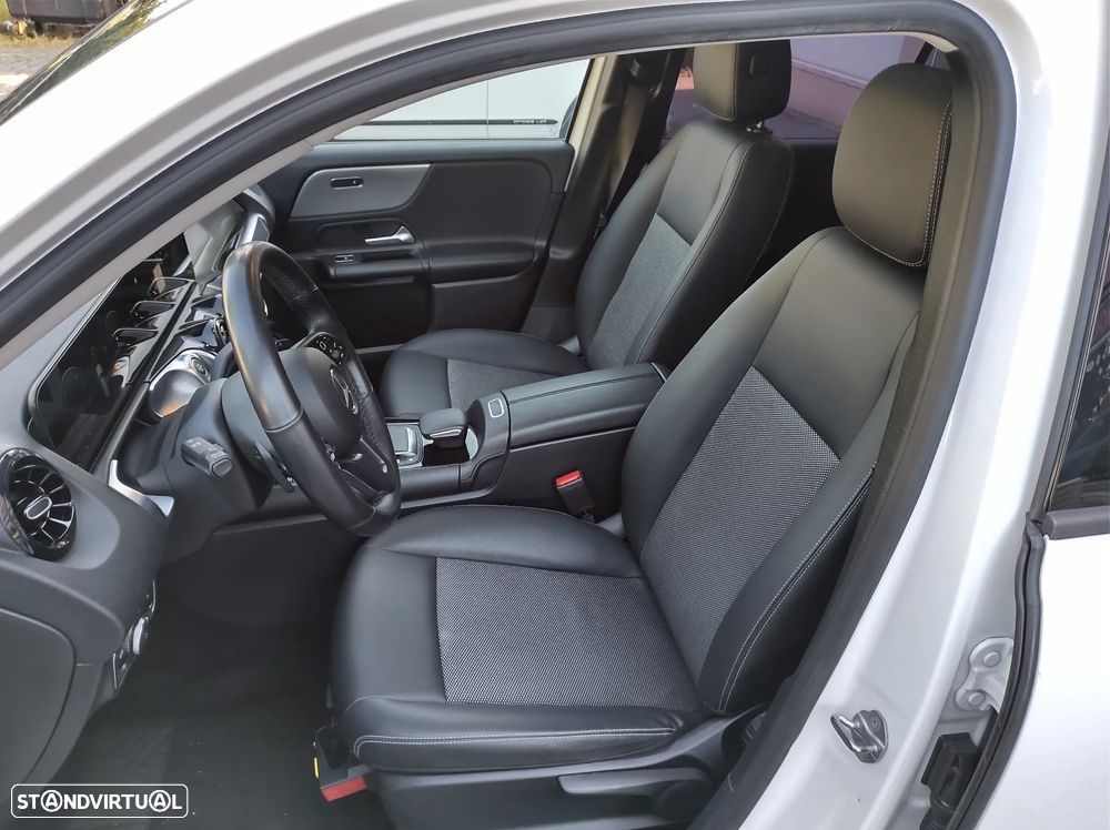 Mercedes-Benz GLB 200 - 15
