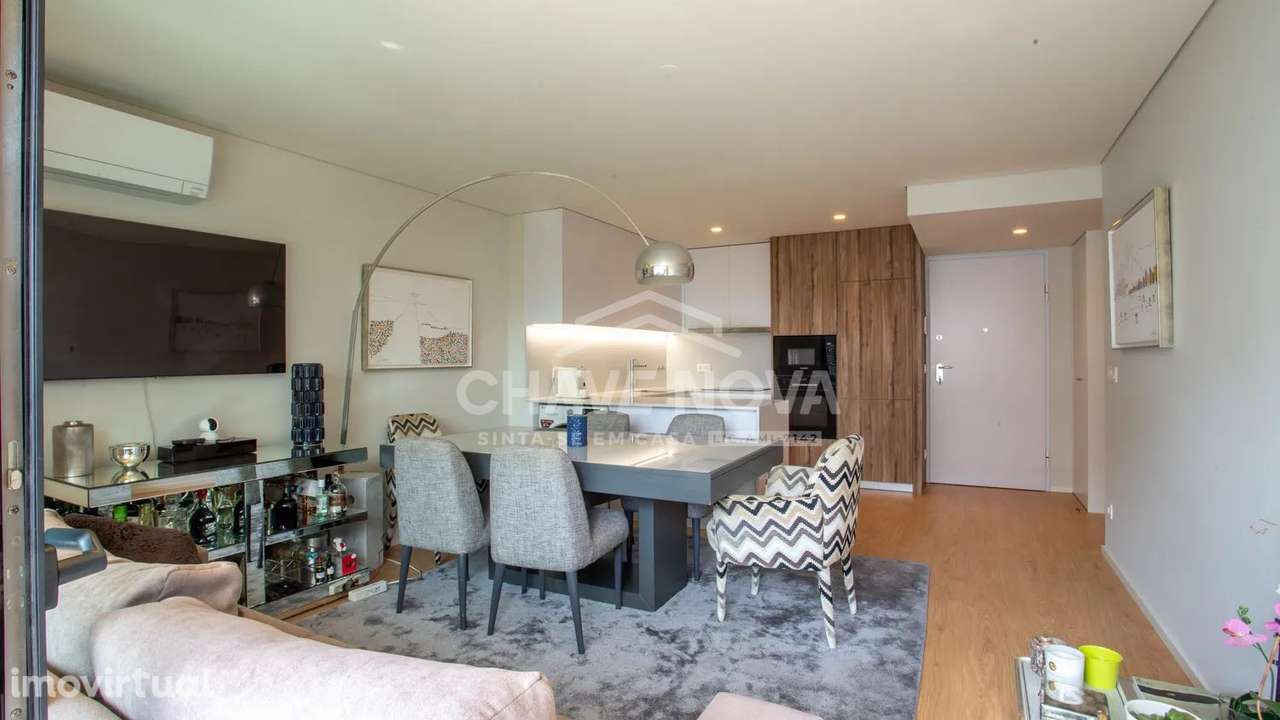 T2 Como Novo c/ Lugar de Garagem em Canidelo - Grande imagem: 4/23