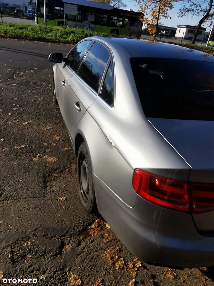 Audi A4 Limousine - 6