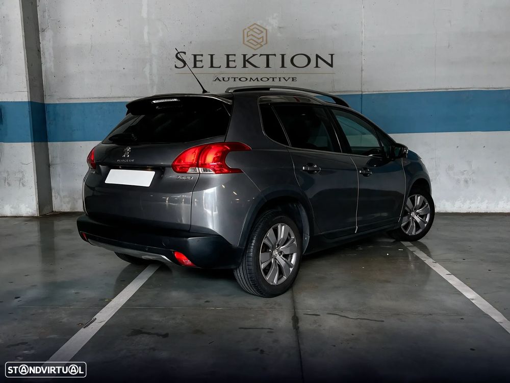 Peugeot 2008 1.2 PureTech Signature - 5