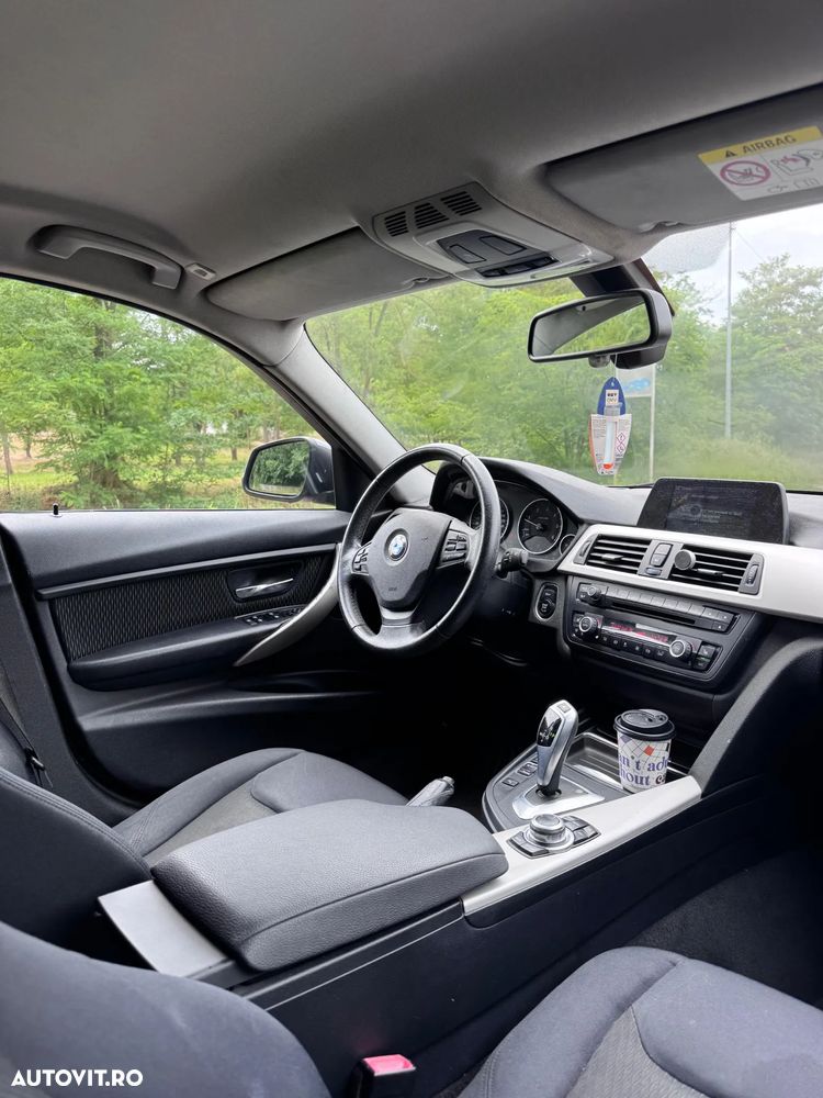 BMW Seria 3 318d Aut. Luxury Line - 11