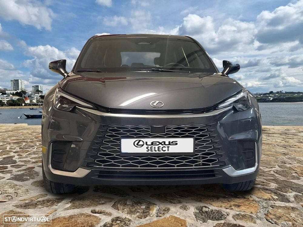 Lexus LBX Elegant - 5