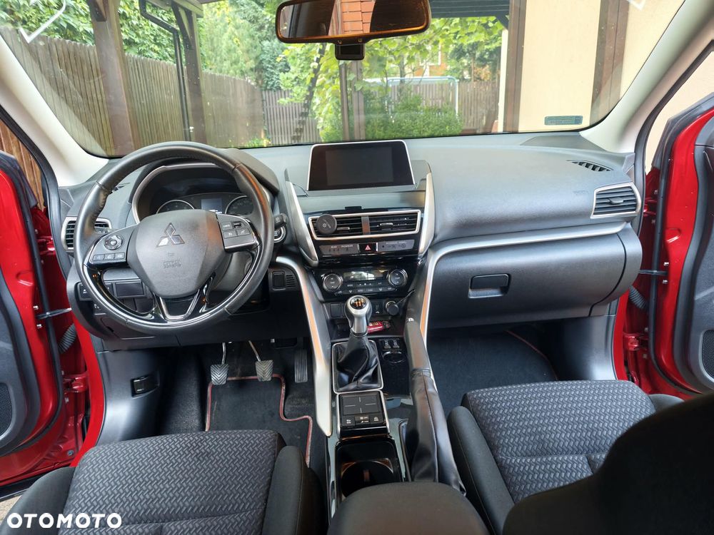 Mitsubishi Eclipse Cross 1.5 T GPF Invite Plus - 10
