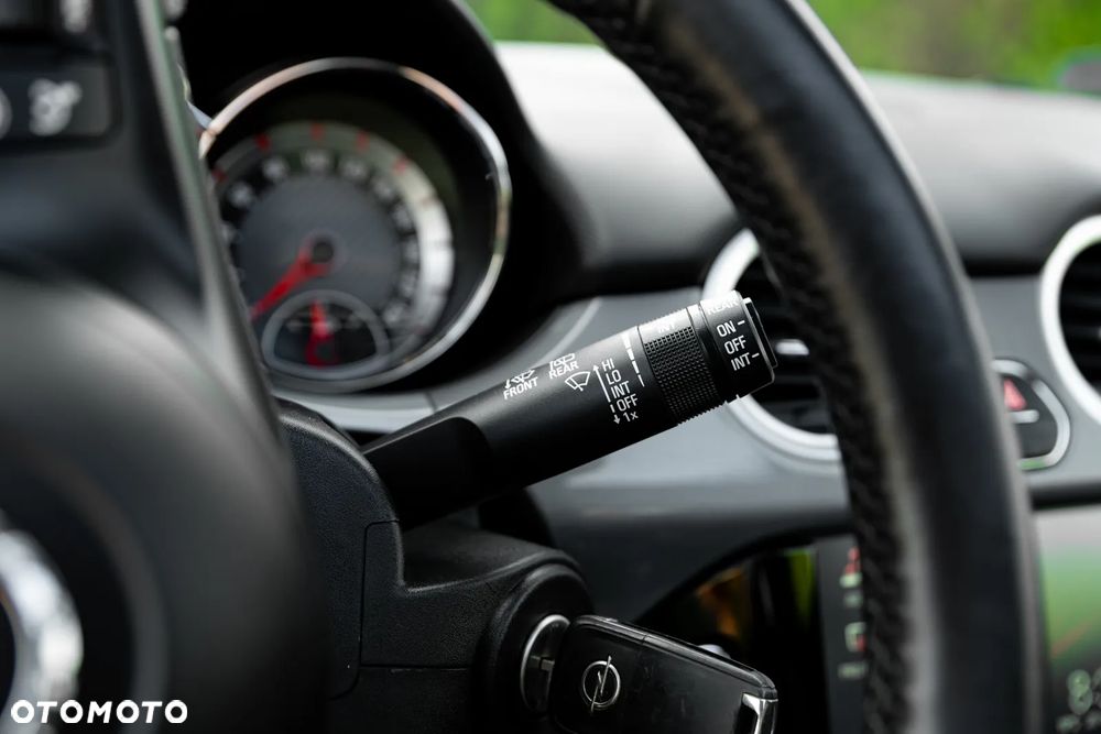 Opel Adam 1.4 Turbo S - 28