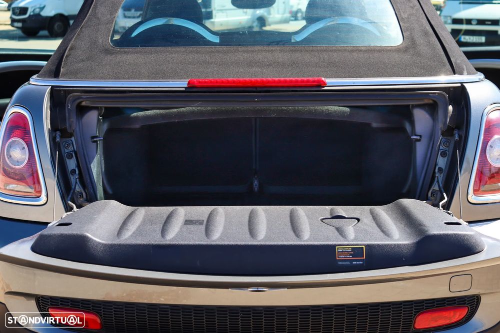MINI Cabrio Cooper S - 21