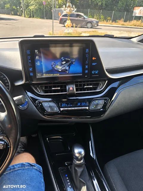 Toyota C-HR - 5