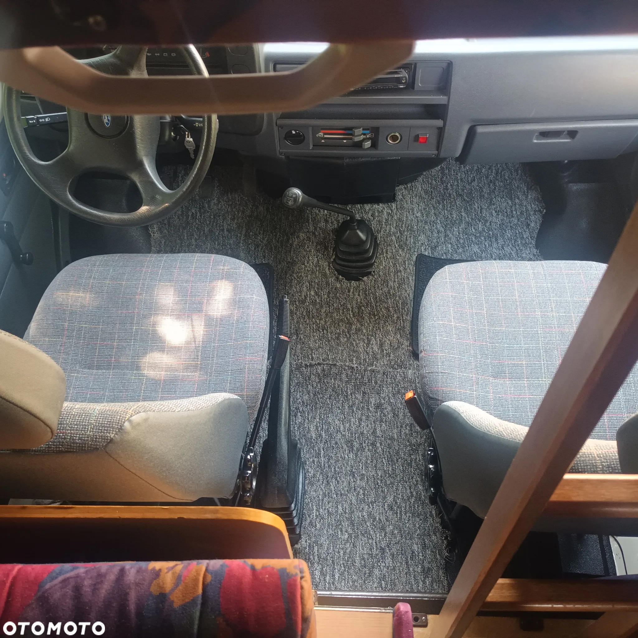 Ford Transit - 9