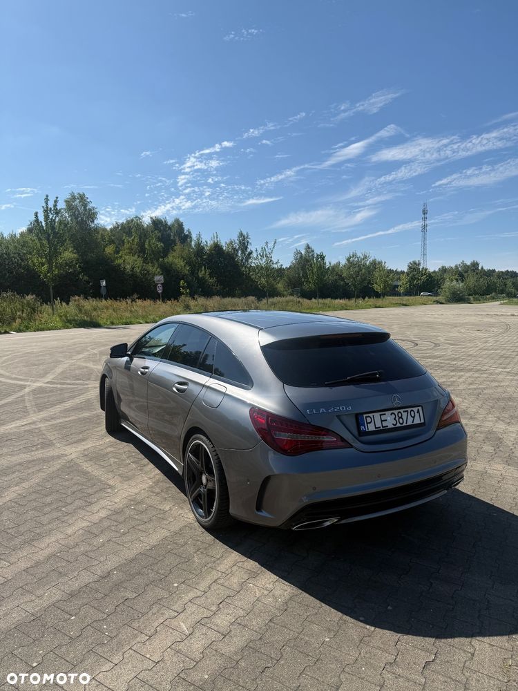 Mercedes-Benz CLA 220 d 7G-DCT AMG Line - 4