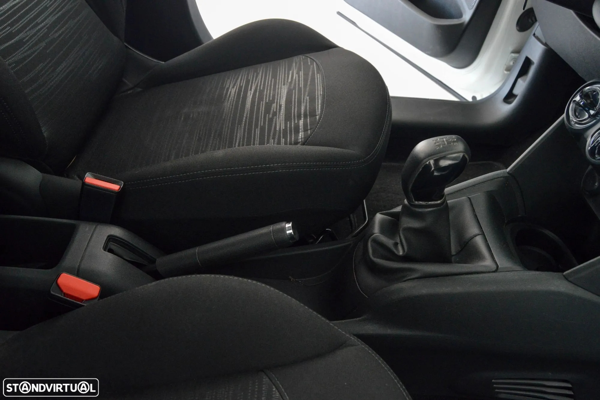 Peugeot 208 Van 1.5 BlueHDI 2L - IVA dedutível - 41